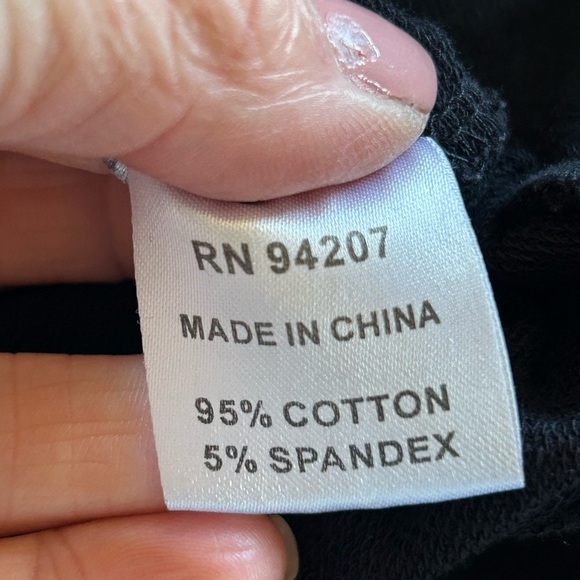 Maragritaville Black, Zip front, sweatshirt w/ Sparkly drink on back. Women’s S - Picture 4 of 4